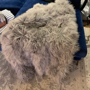 100% authentic Mongolian Fur Throw. New condition!